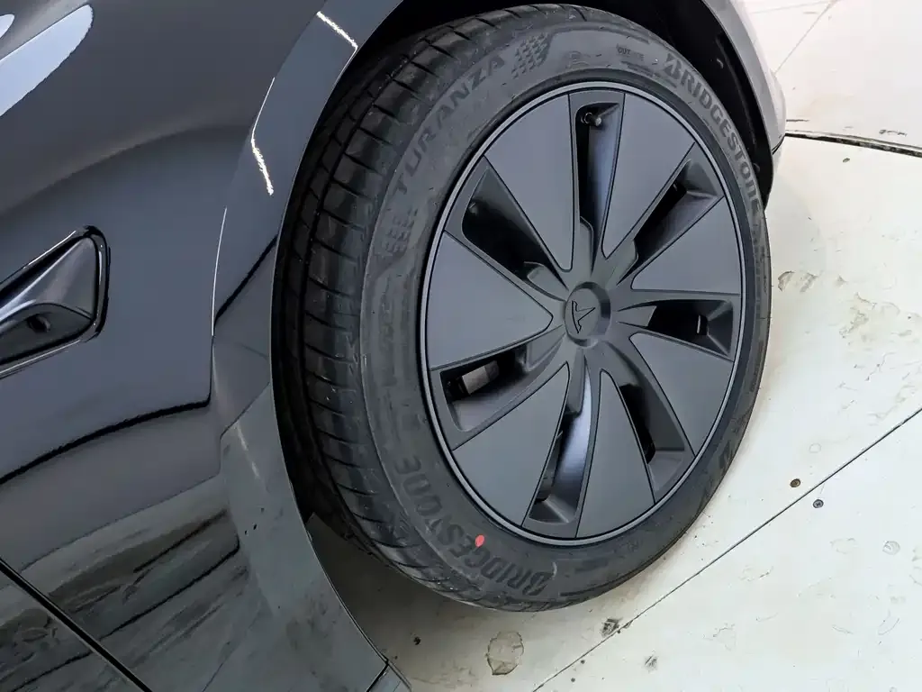 Tesla Model 3 2025 из CN, фото 10