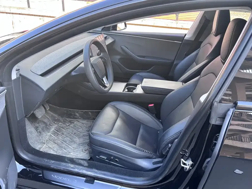 Tesla Model 3 2023 из CN, фото 5