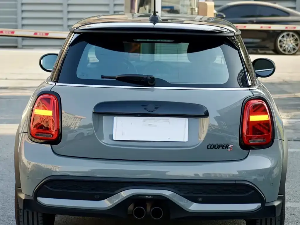 MINI Cooper (3-door) 2023 из CN, фото 6