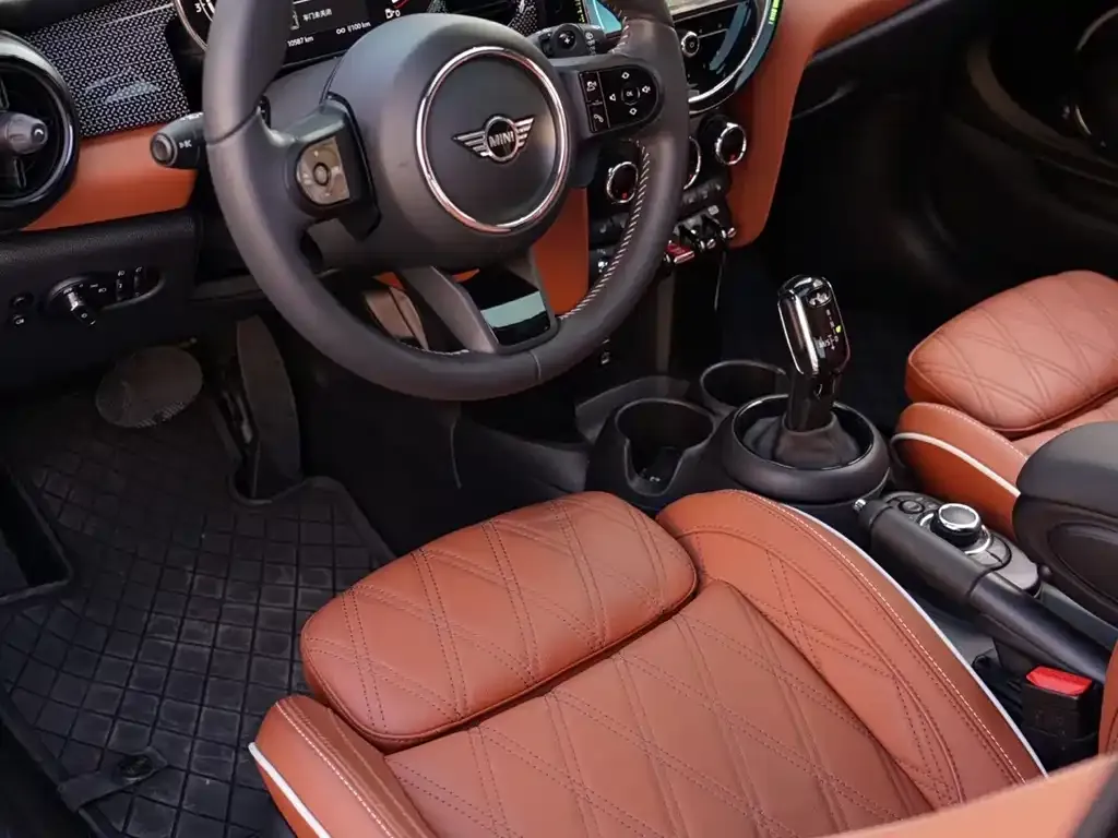 MINI Cooper (3-door) 2023 из CN, фото 4
