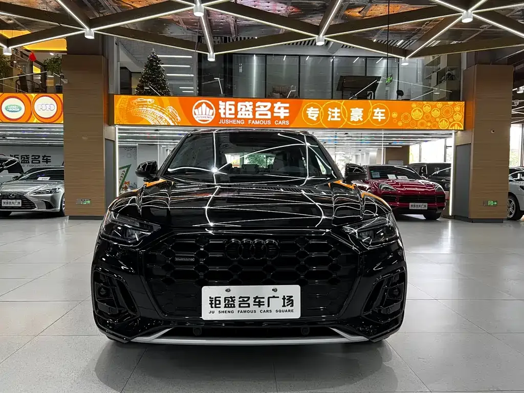 Audi Q5L 2021 из CN, фото 6