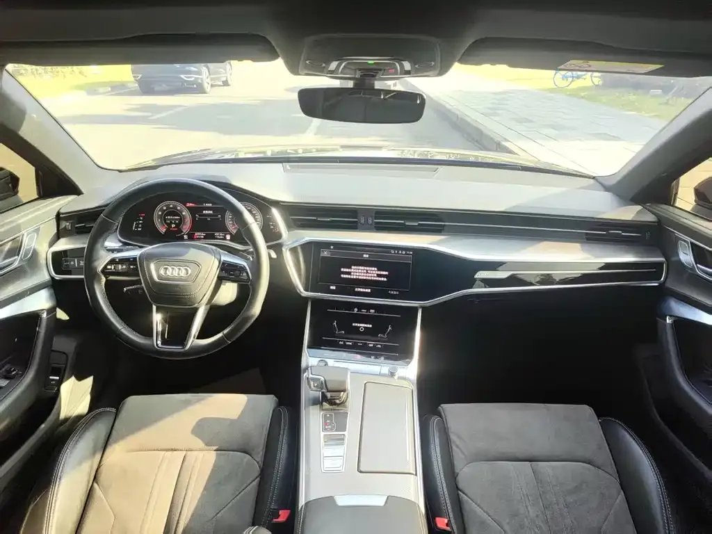 Audi A6L 2024 из CN, фото 3