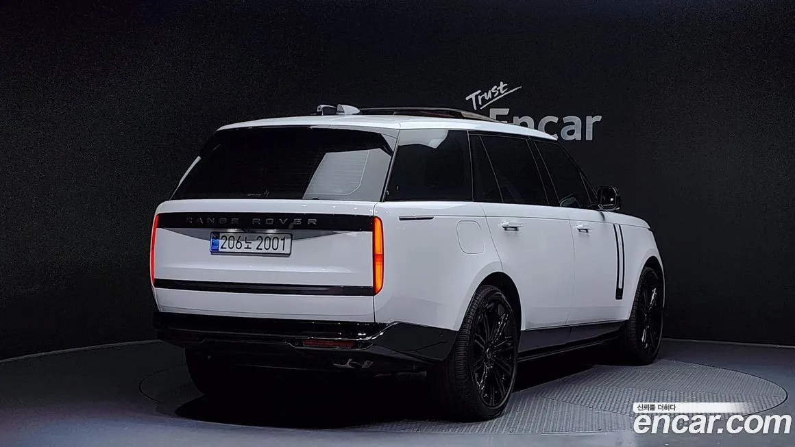 Land Rover Range Rover 2024 из KR, фото 3
