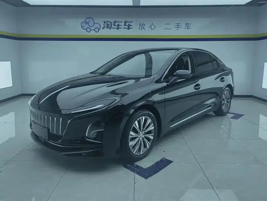 Hongqi E-QM5 2023 из CN, фото 1