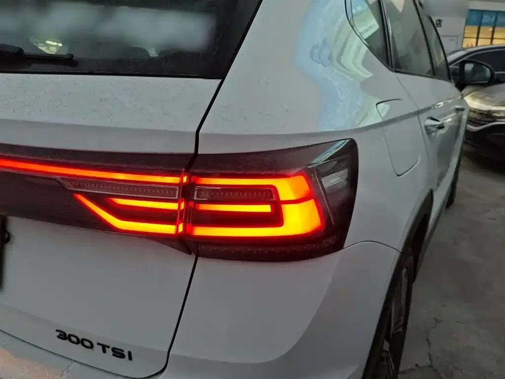 Volkswagen Tharu 2024 из CN, фото 8