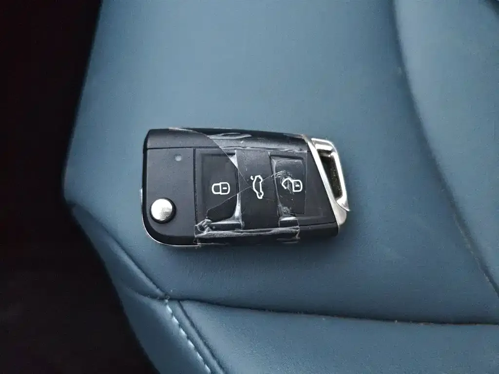 Volkswagen Tharu 2024 из CN, фото 9