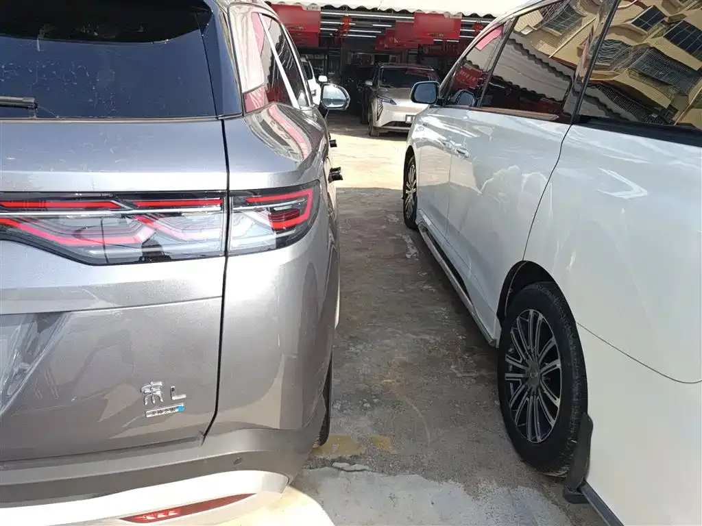 BYD L DM-i 2025 из CN, фото 8