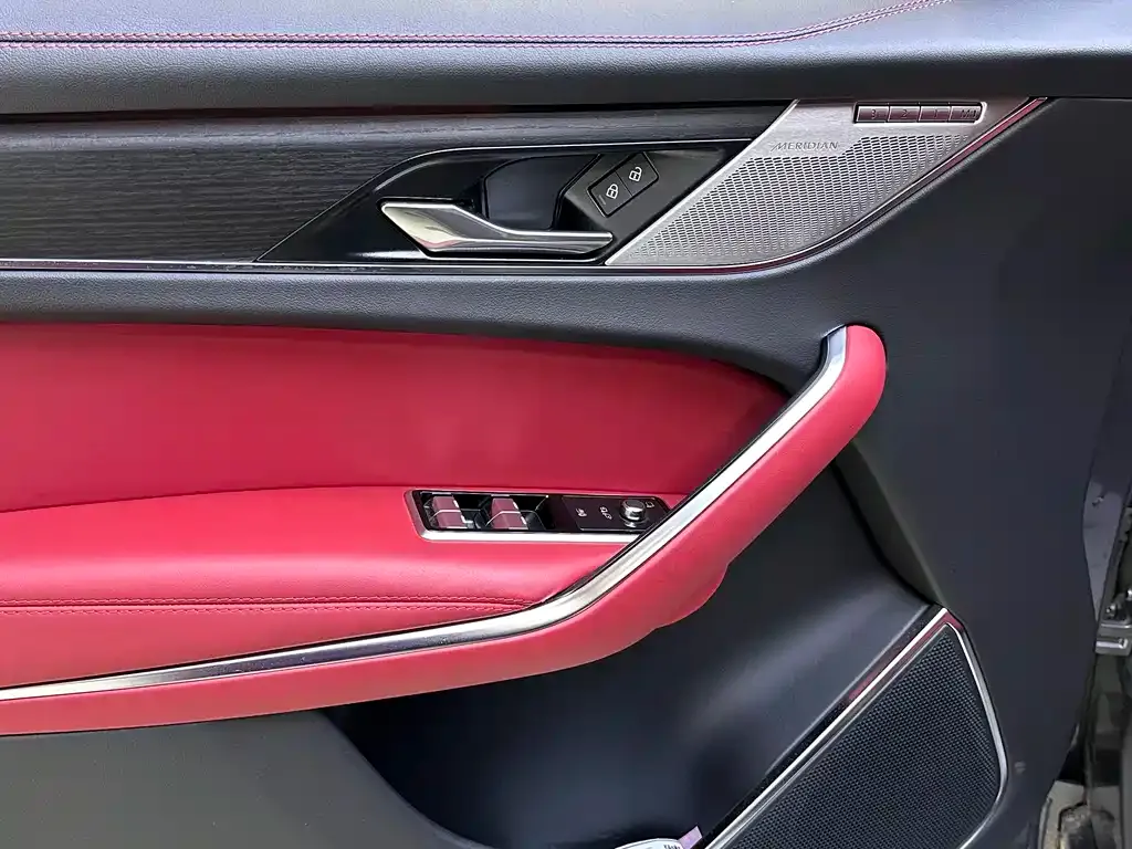Jaguar F-PACE 2023 из CN, фото 2