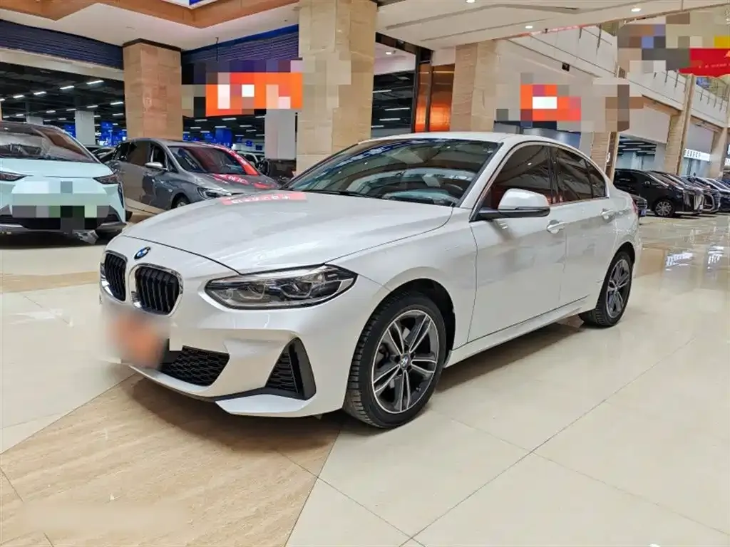 BMW 1 Series 2023 из CN, фото 1