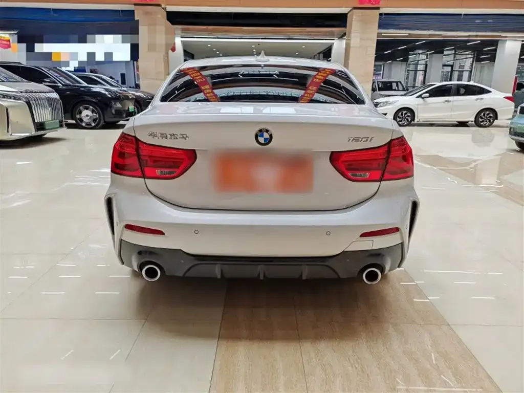BMW 1 Series 2023 из CN, фото 6