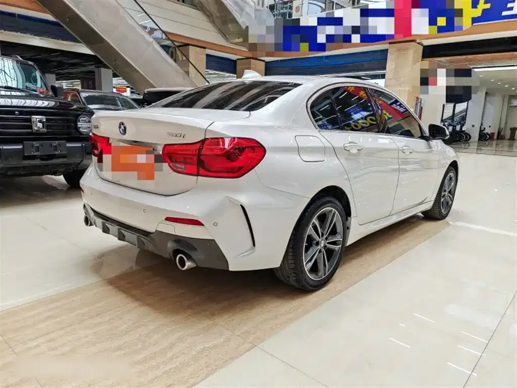 BMW 1 Series 2023 из CN, фото 7