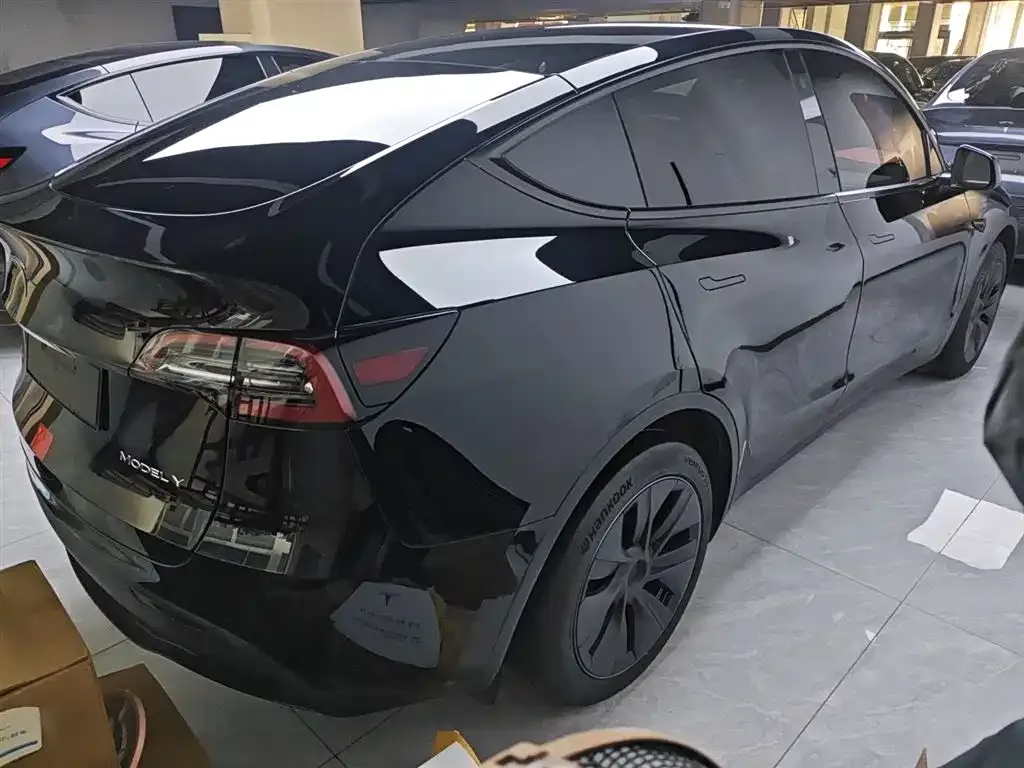 Tesla Model Y 2024 из CN, фото 3