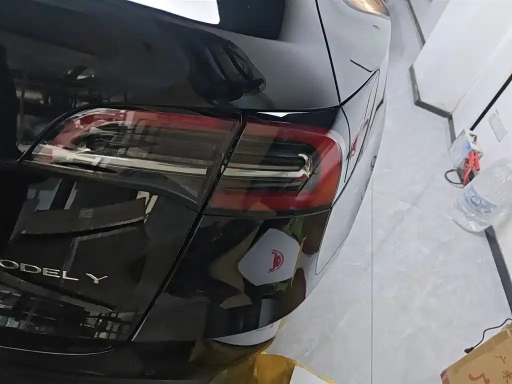 Tesla Model Y 2024 из CN, фото 7