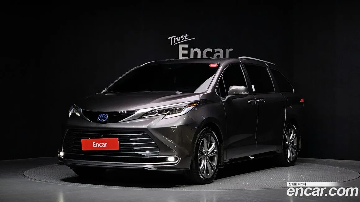 Toyota Sienna 2024 из KR, фото 1