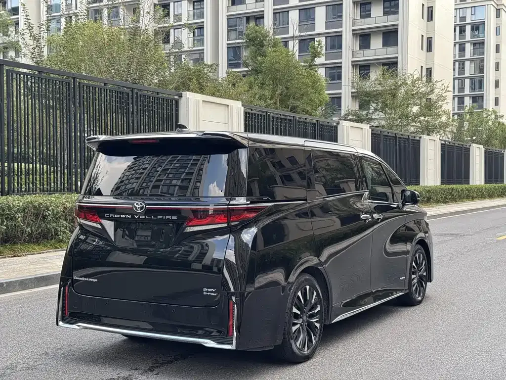 Toyota Vellfire 2024 из CN, фото 9