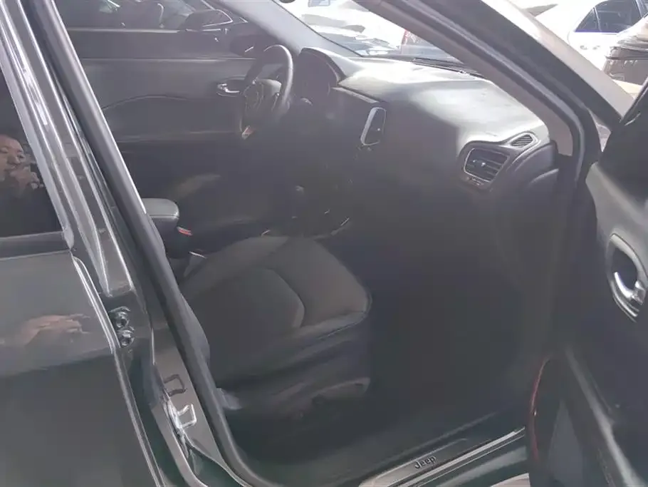 Jeep Compass 2022 из CN, фото 5