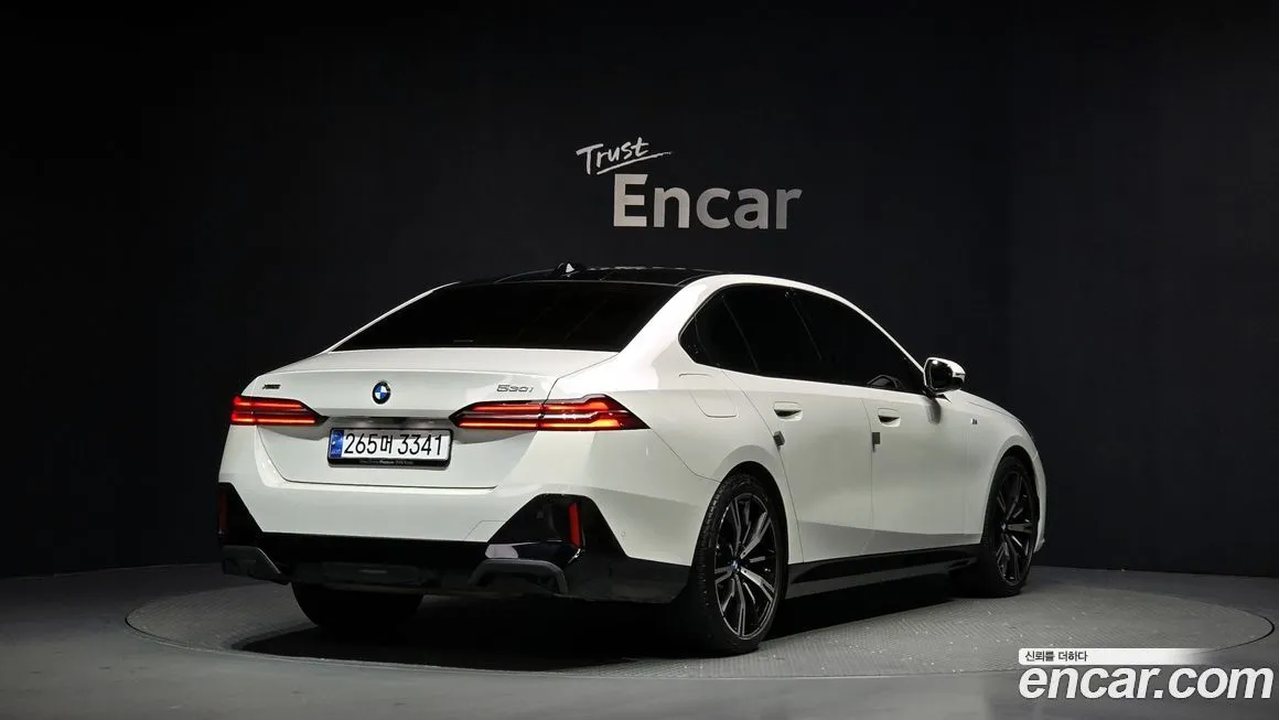 BMW 5-Series 2024 из KR, фото 4