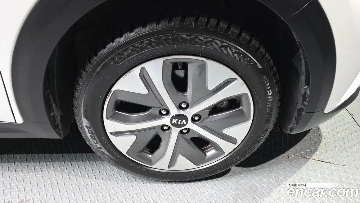 Kia Niro 2021 из KR, фото 6