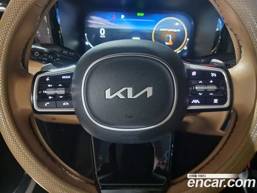 Kia Sorento — фото 6
