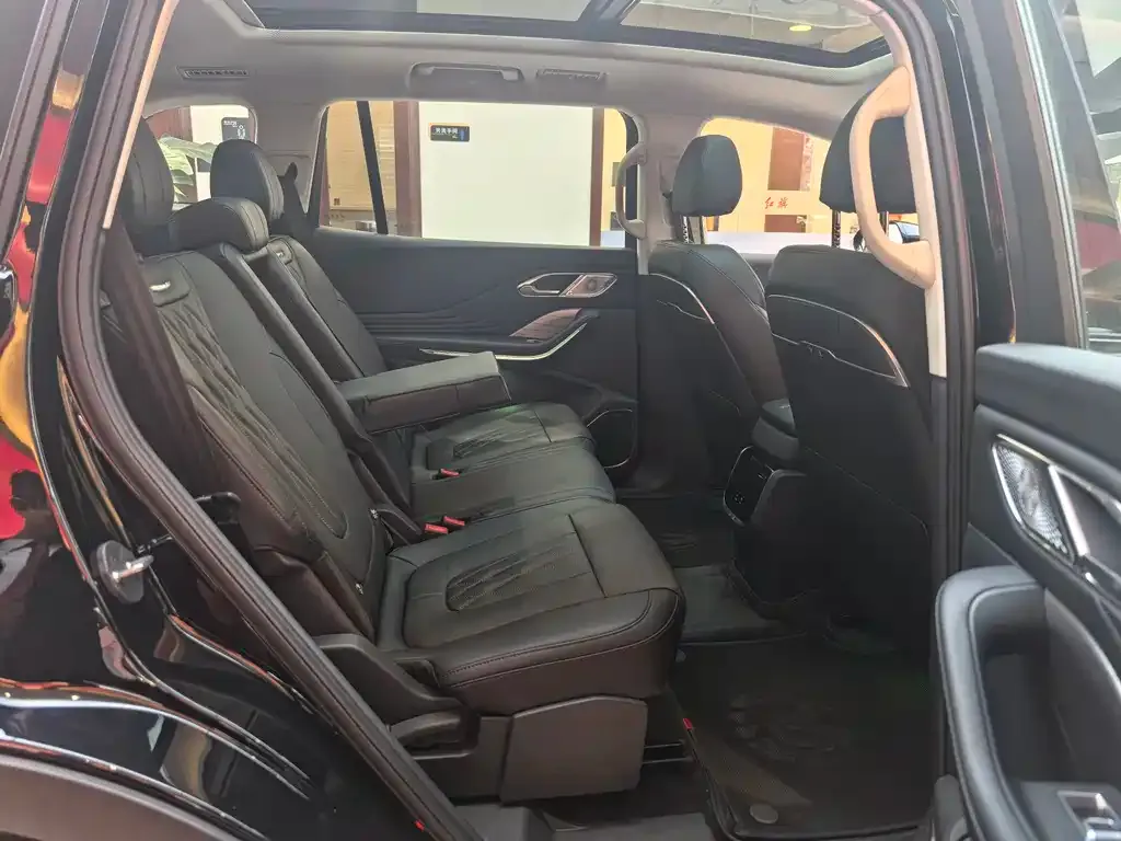 Hongqi HS7 PHEV 2024 из CN, фото 2