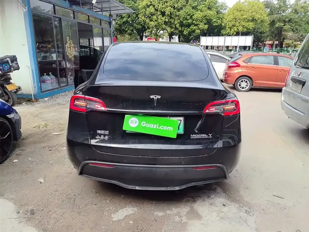 Tesla Model Y 2024 из CN, фото 3