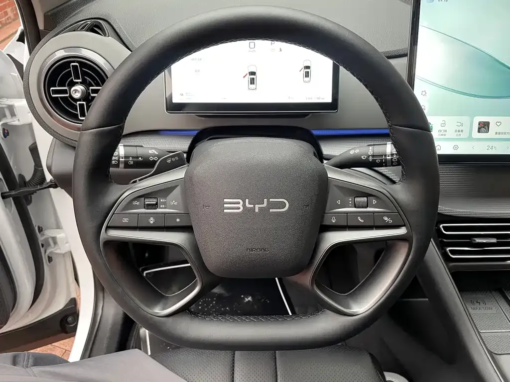 BYD Seal 05 DM-i — фото 3