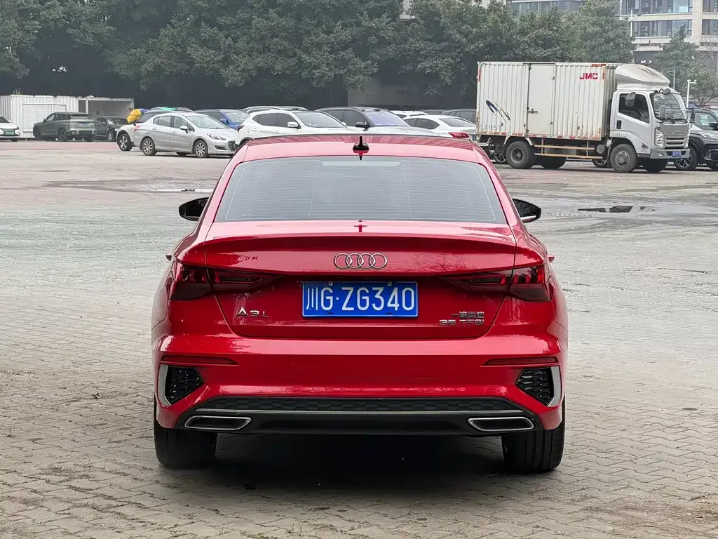 Audi A3 2023 из CN, фото 5