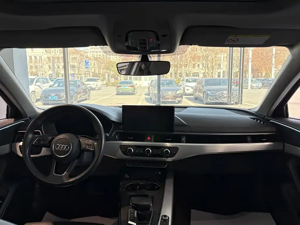 Audi A4L 2023 из CN, фото 5