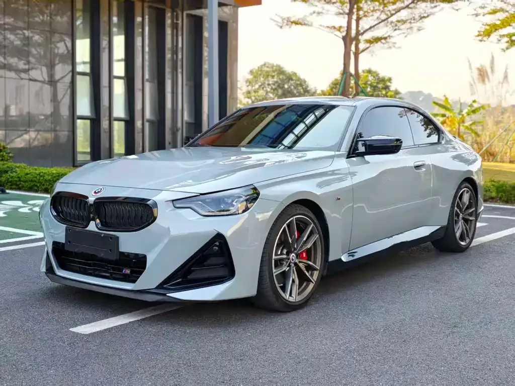 BMW M240i — фото 1