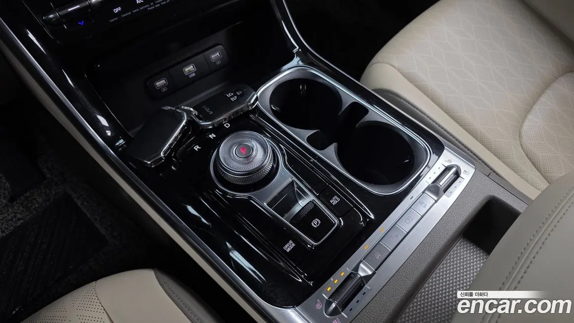 Kia Carnival — фото 10