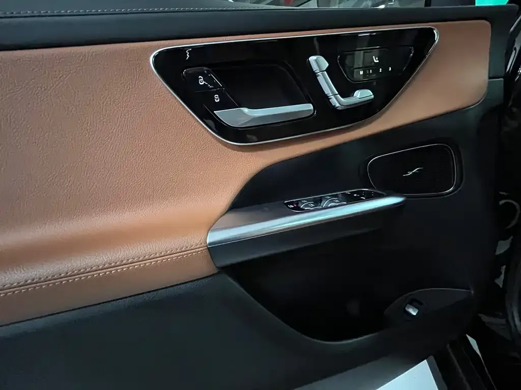 Mercedes-Benz GLC 2023 из CN, фото 4