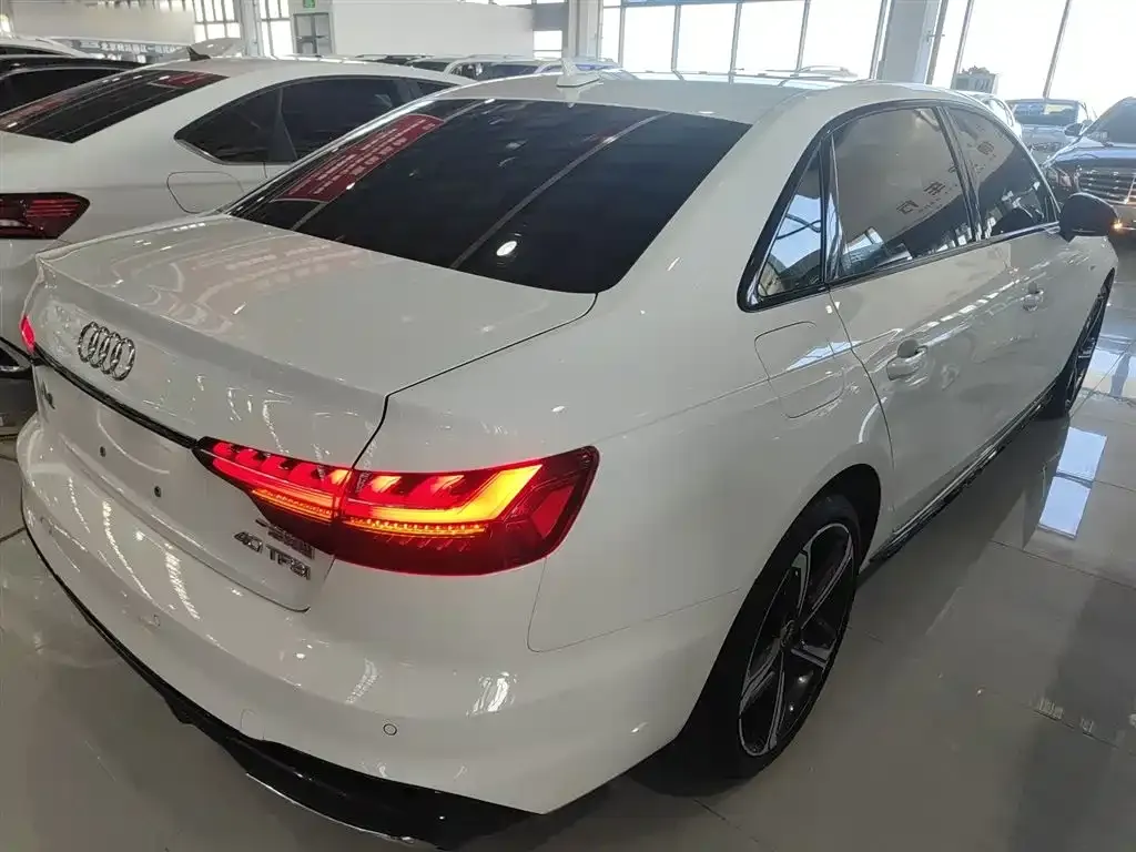 Audi A4L 2024 из CN, фото 5