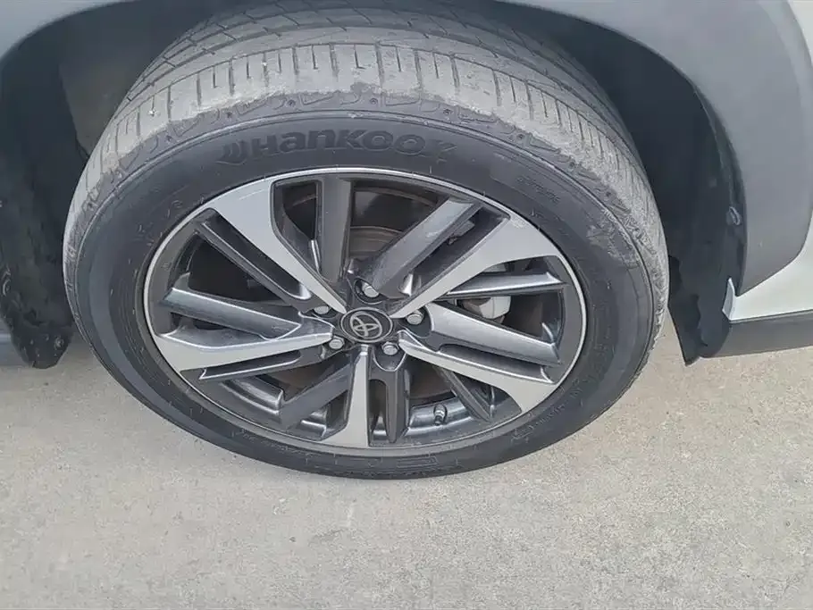 Toyota Frontlander 2022 из CN, фото 7