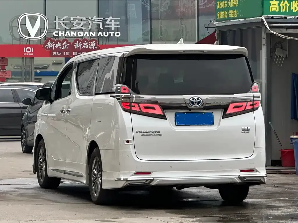 Toyota Vellfire 2021 из CN, фото 4