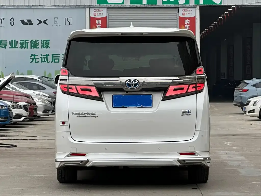 Toyota Vellfire 2021 из CN, фото 3