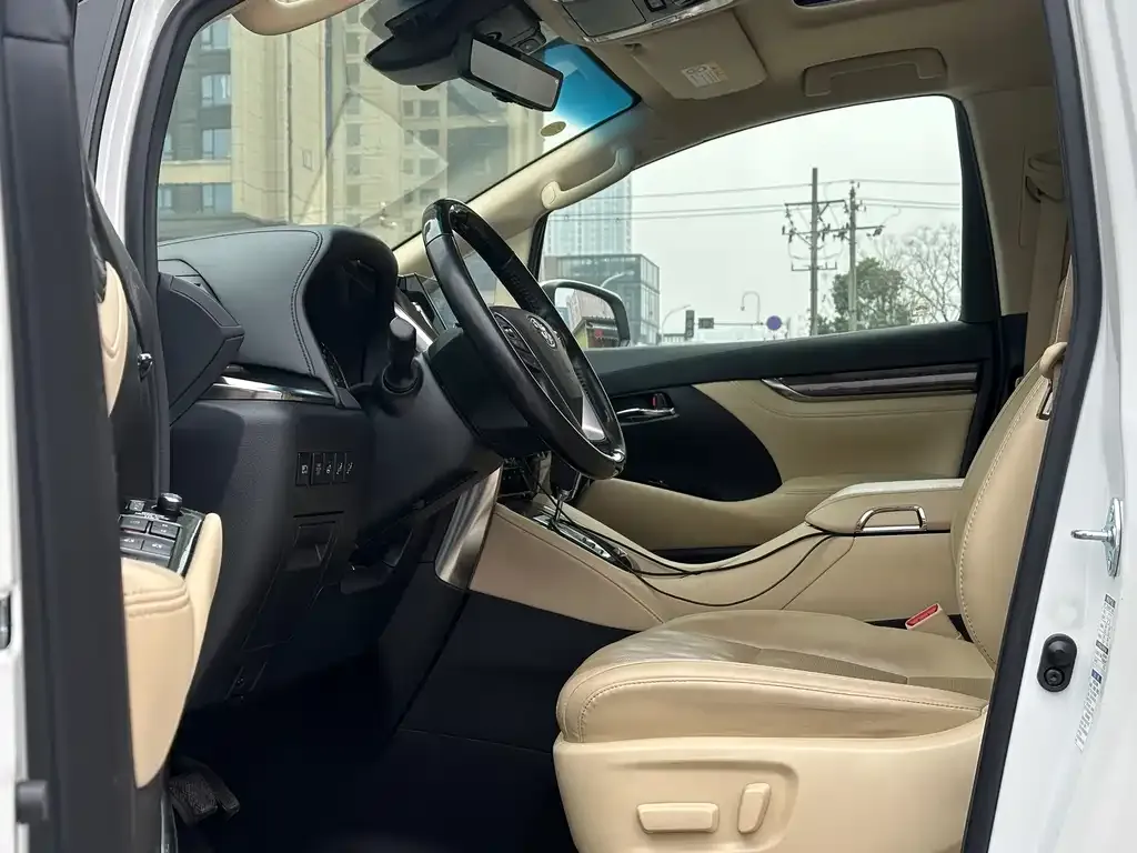 Toyota Vellfire 2021 из CN, фото 6