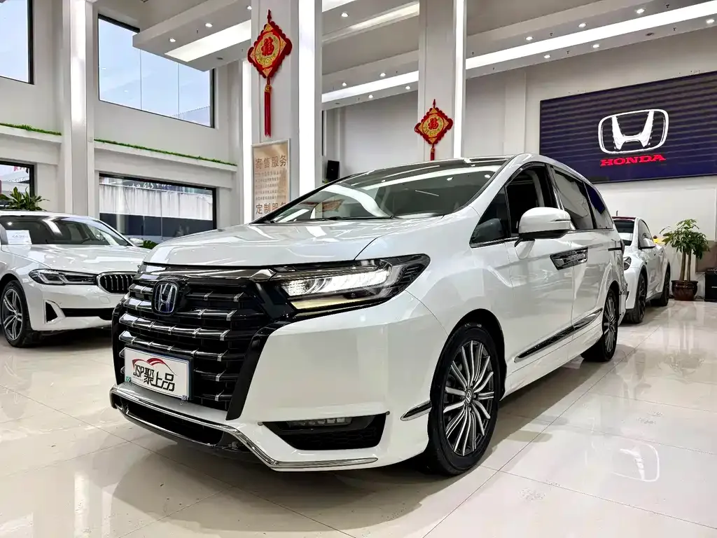 Honda Elysion 2023 из CN, фото 1