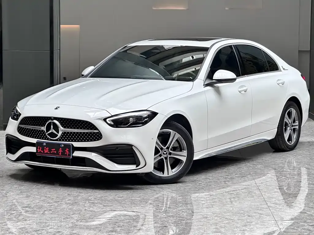 Mercedes-Benz C-Class — фото 1