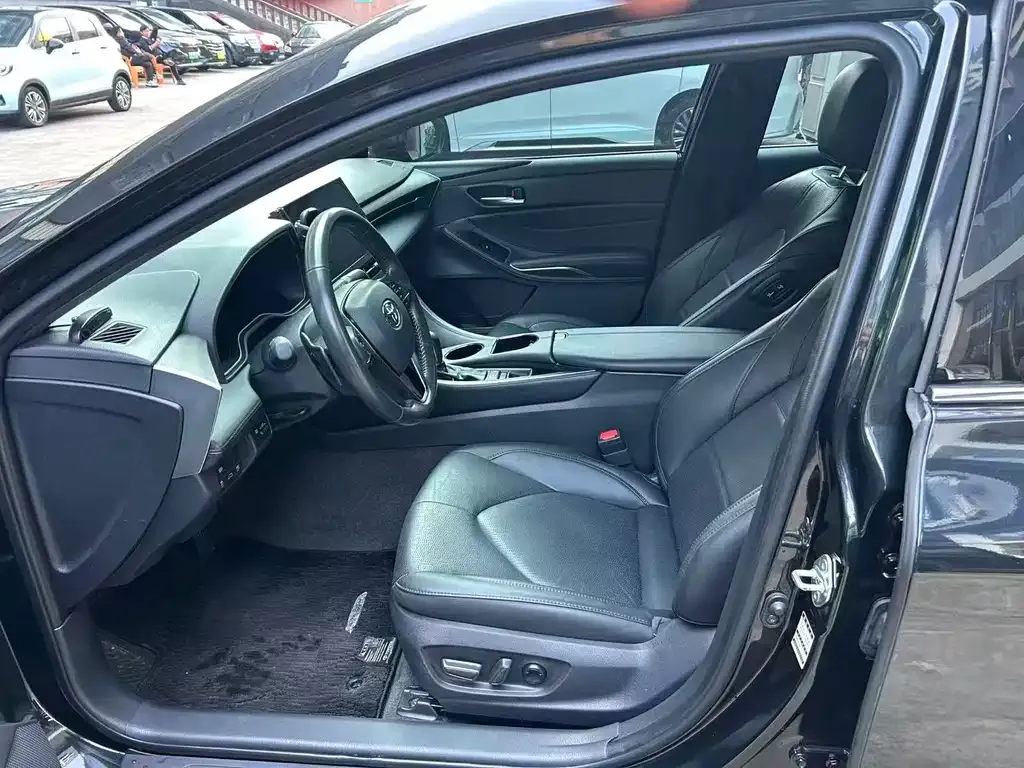 Toyota Avalon 2023 из CN, фото 2