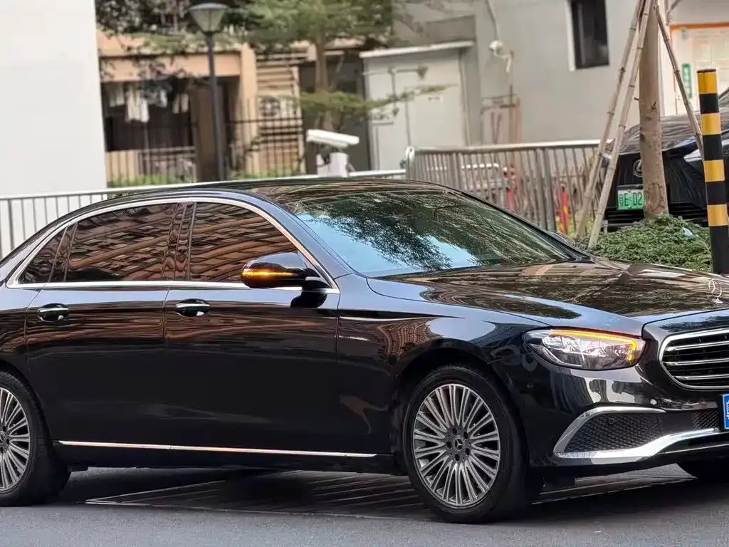 Mercedes-Benz E-Class 2023 из CN, фото 8