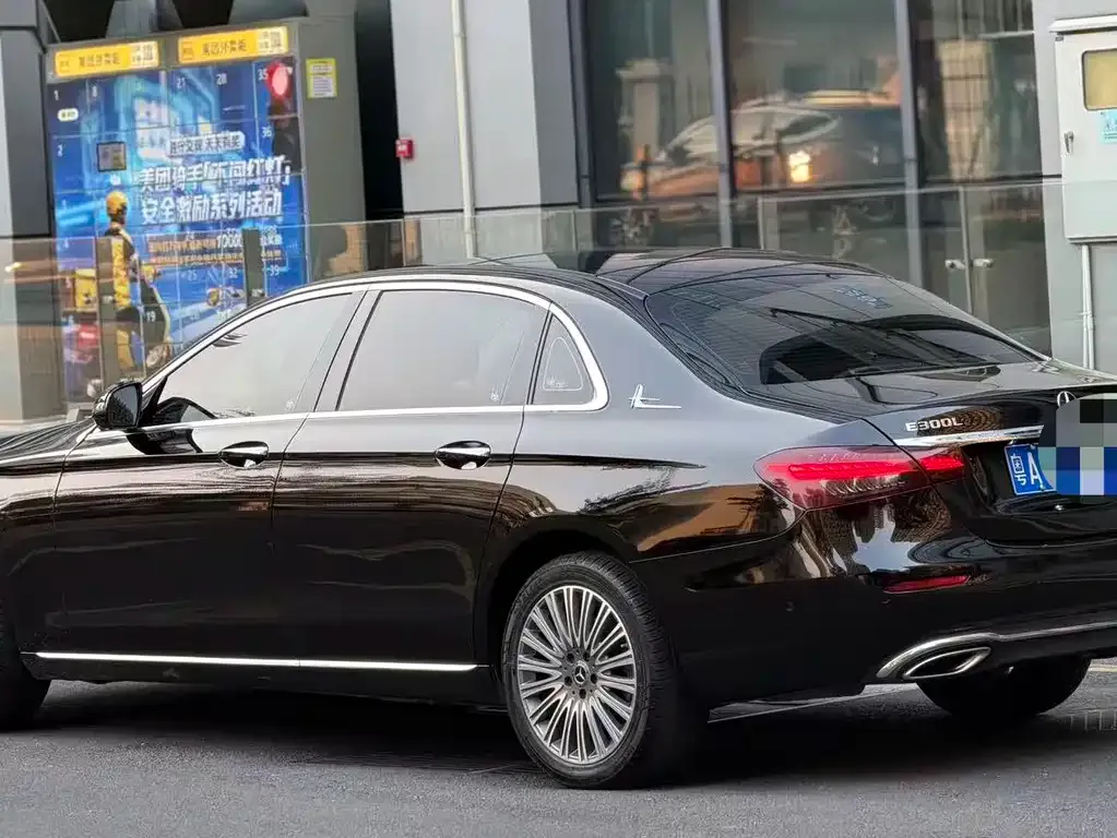 Mercedes-Benz E-Class 2023 из CN, фото 3