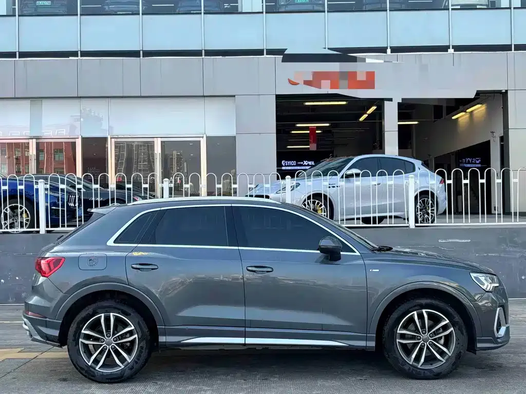 Audi Q3 2021 из CN, фото 2
