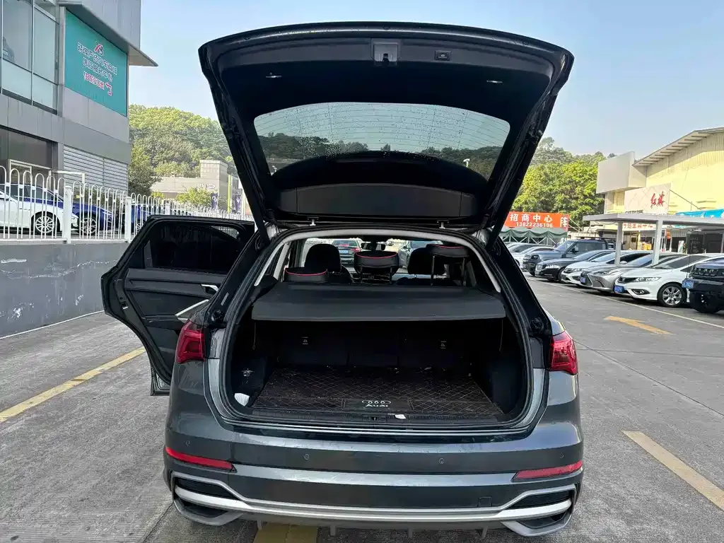 Audi Q3 2021 из CN, фото 9