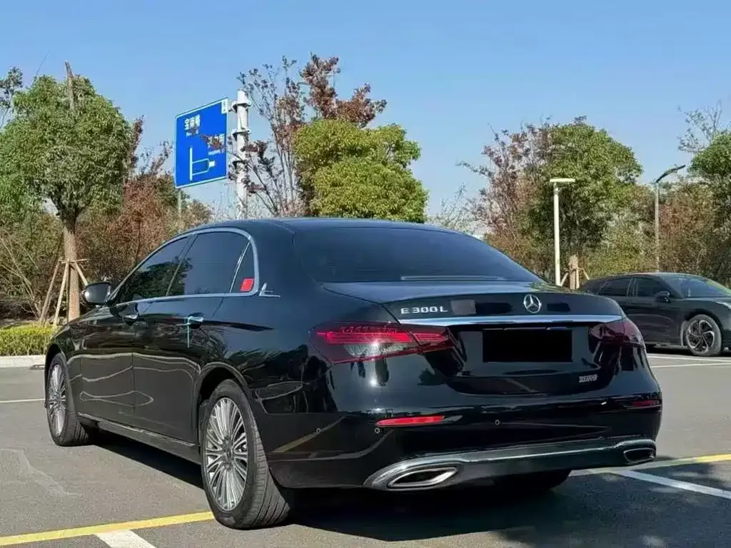 Mercedes-Benz E-Class 2021 из CN, фото 3