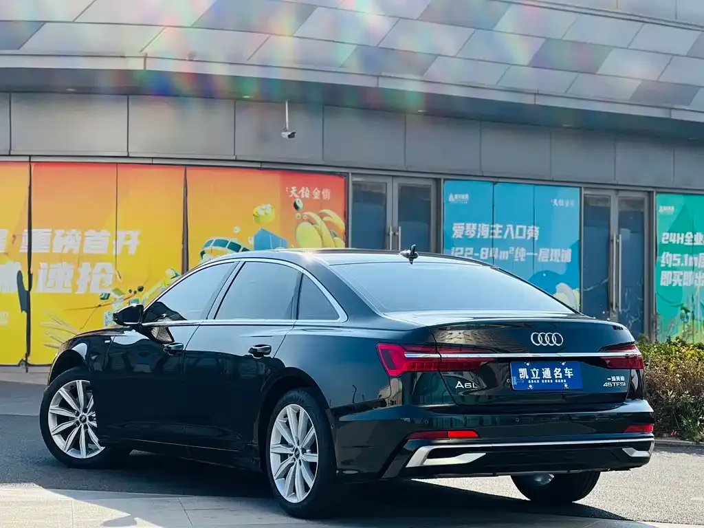 Audi A6L 2023 из CN, фото 8