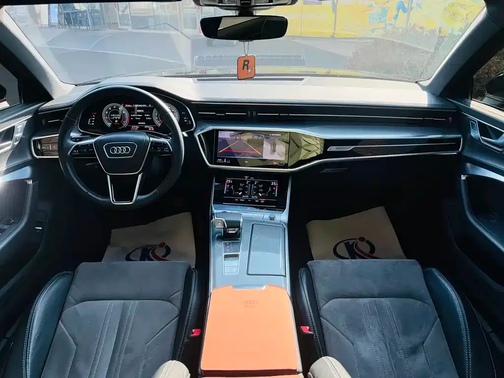 Audi A6L 2023 из CN, фото 6