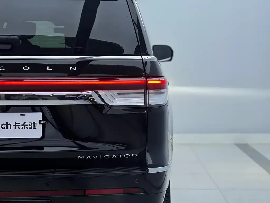 Lincoln Navigator 2023 из CN, фото 3