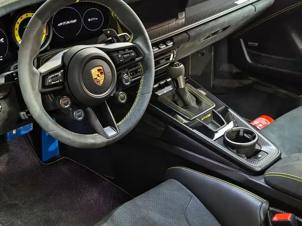 Porsche 911 2025 из CN, фото 4