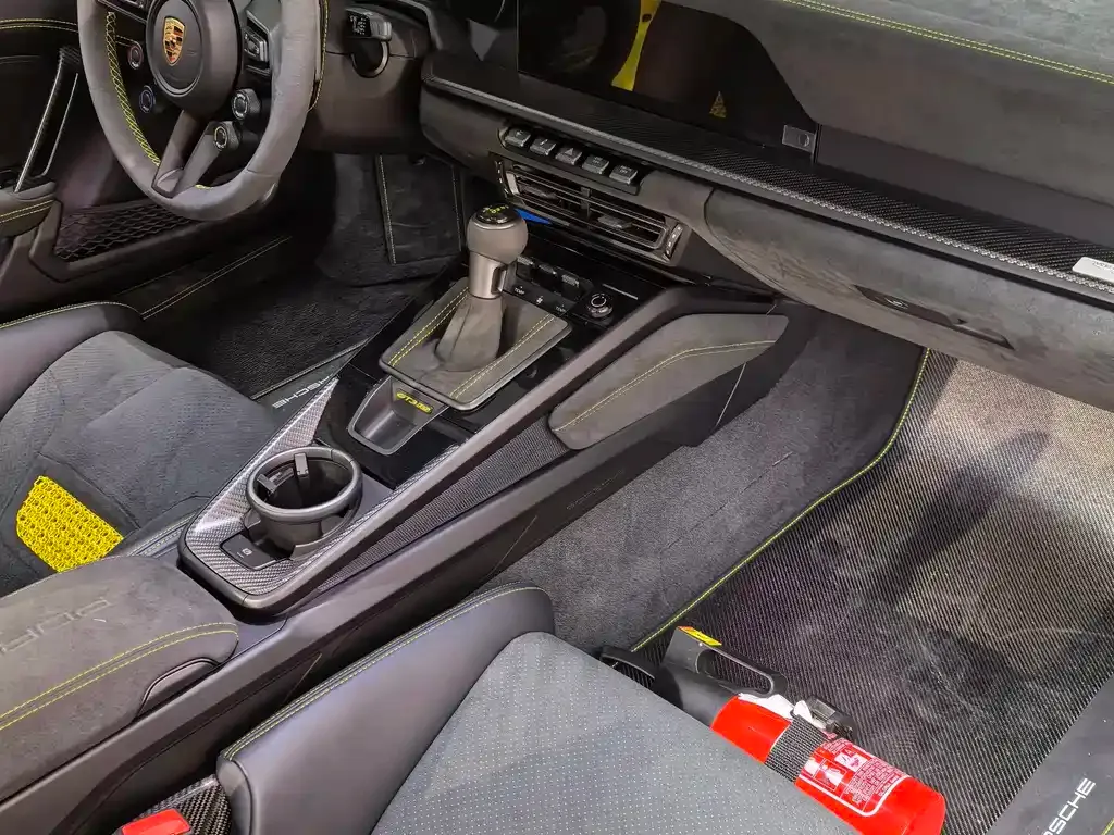 Porsche 911 2025 из CN, фото 2