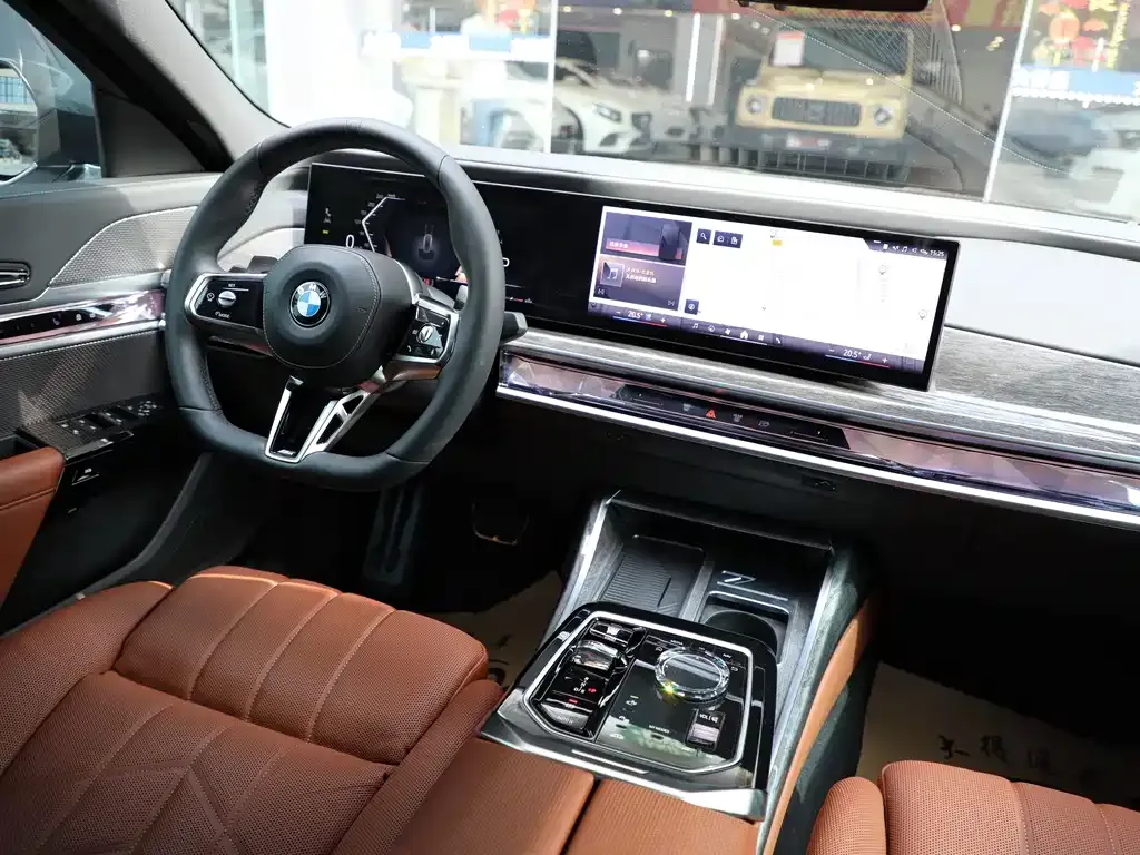 BMW 7 Series 2024 из CN, фото 9